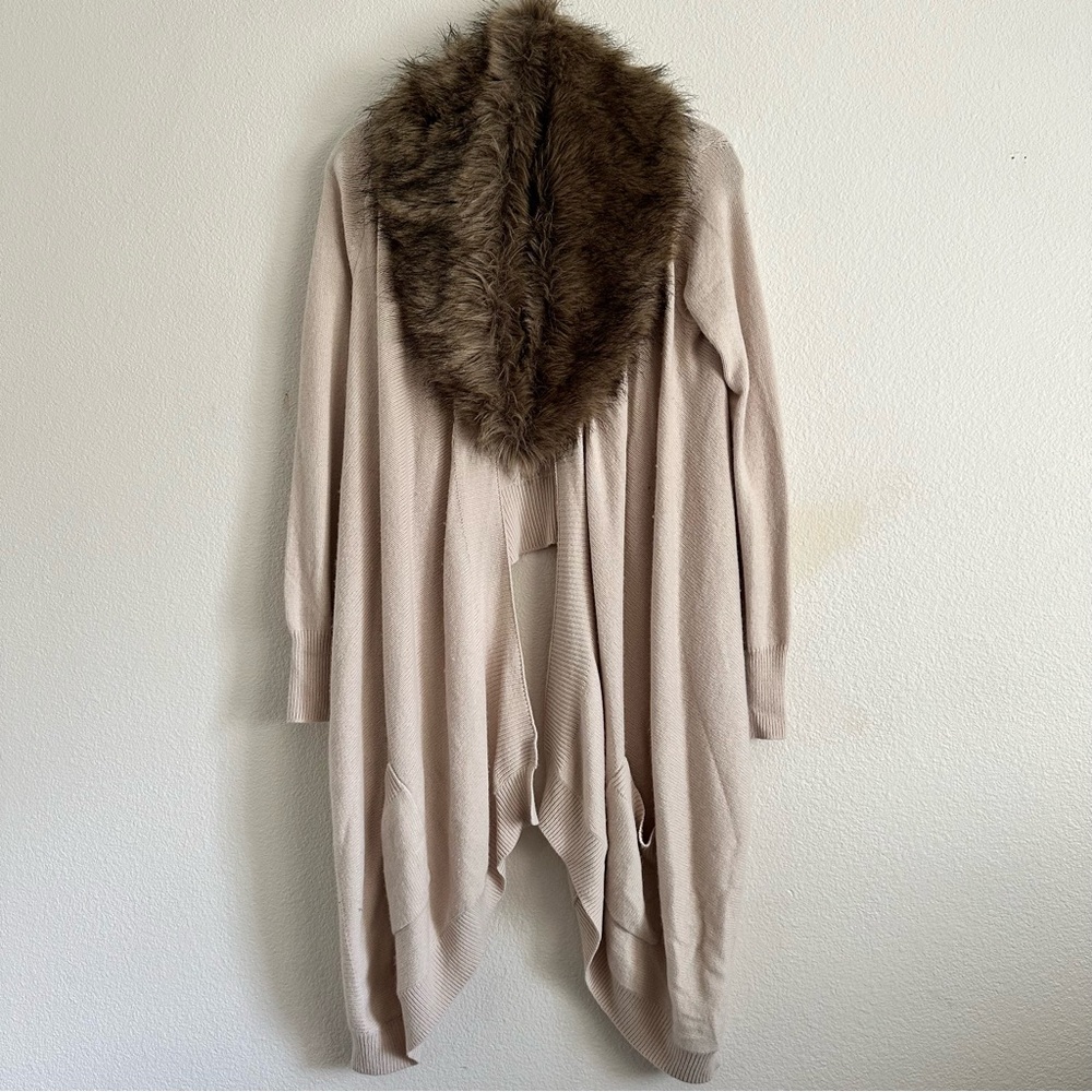 BCBGmaxazria Beige Knit Sweater with Pockets - Picture 6 of 16